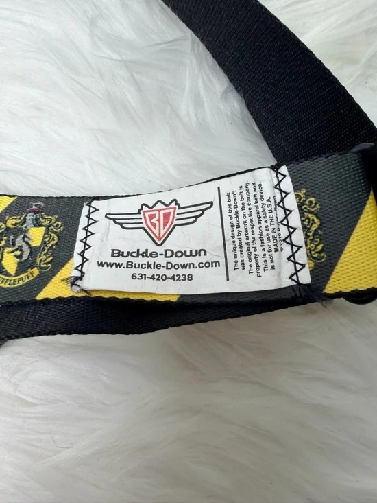 Hufflepuff Seatbelt-Style Belt - Picture 4 of 6